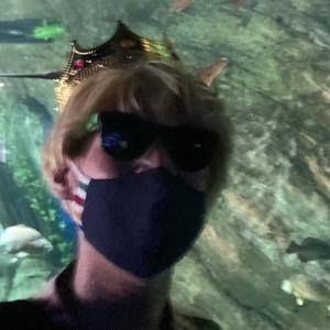 Meet your Posher, Mark